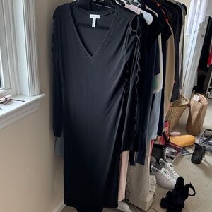 Leith Black Long Sleeve V-Neck Dress